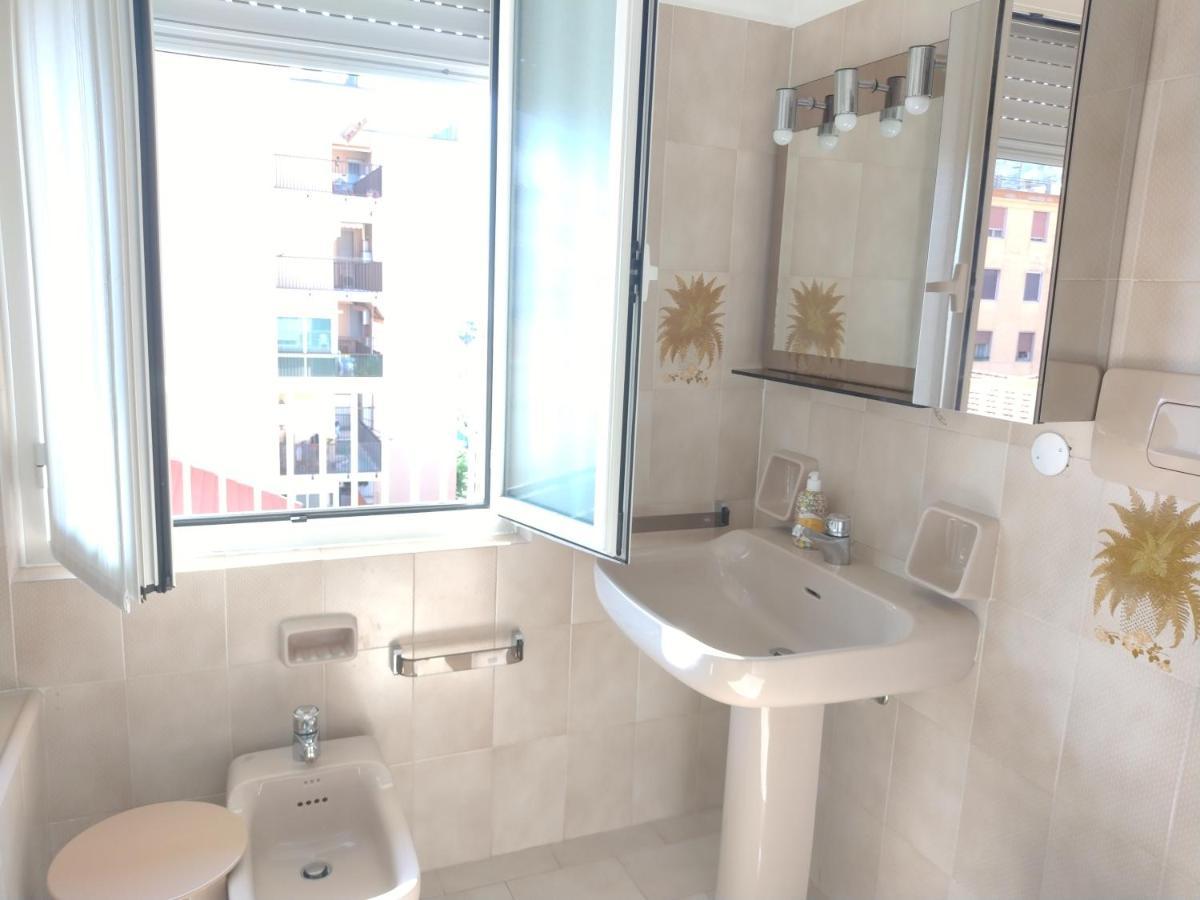 Appartamento Casa Fronte Mare Ventimiglia Esterno foto