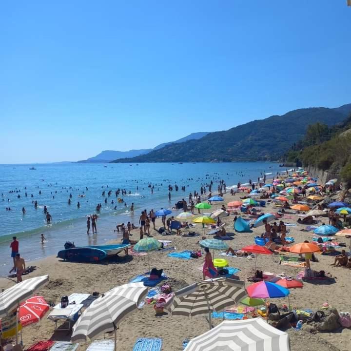 Appartamento Casa Fronte Mare Ventimiglia Esterno foto