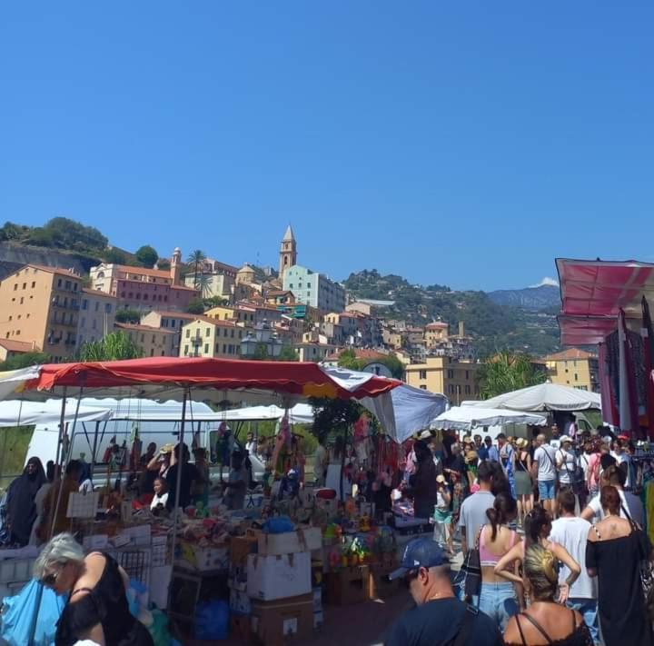 Appartamento Casa Fronte Mare Ventimiglia Esterno foto