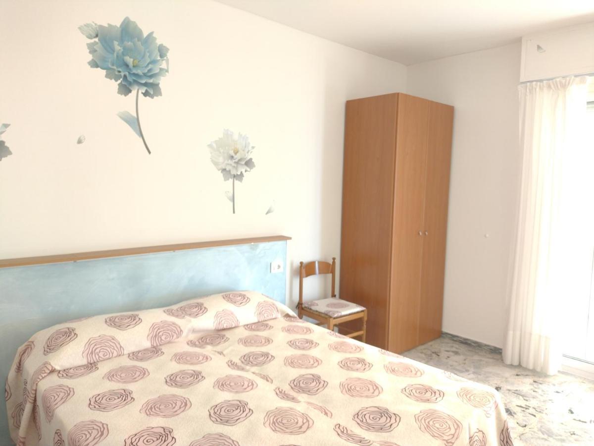 Appartamento Casa Fronte Mare Ventimiglia Esterno foto