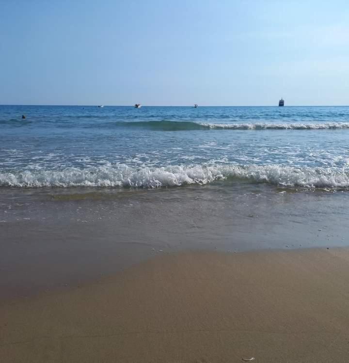 Appartamento Casa Fronte Mare Ventimiglia Esterno foto